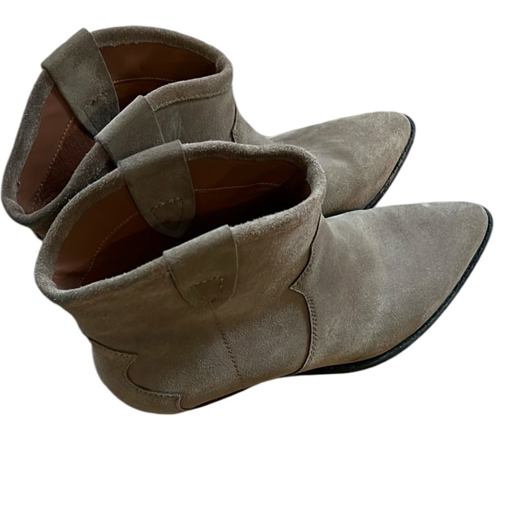 CHELSEA & VIOLET GOLDY SUEDE LEATHER POINTED TOE SHORT WESTERN BOOTS TAN SZ 8.5